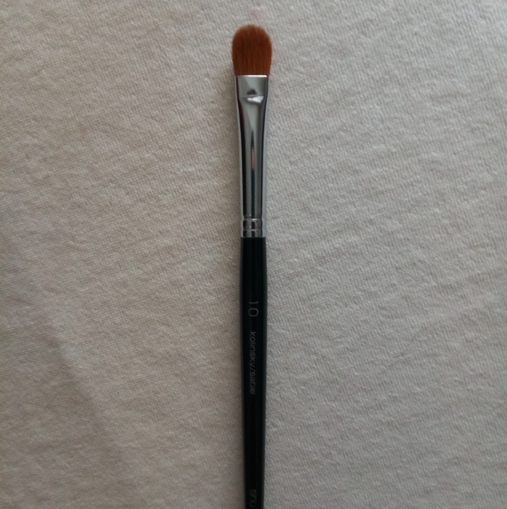 Shu Uemura N10 brush